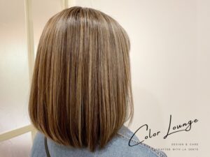 高槻カラーラウンジ白髪ぼかしハイライトデザインカラーの写真